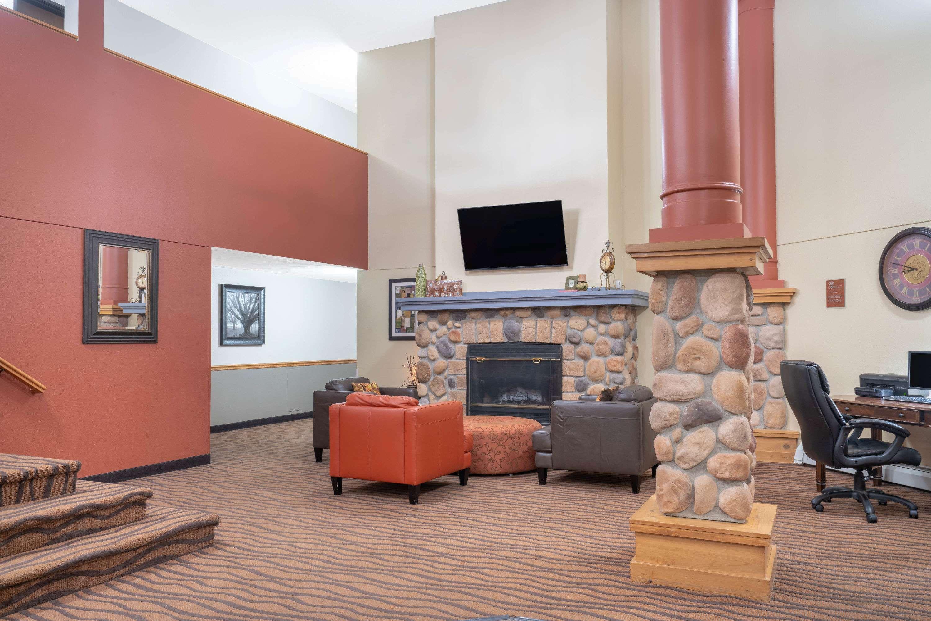 Americinn By Wyndham Rogers Exterior foto
